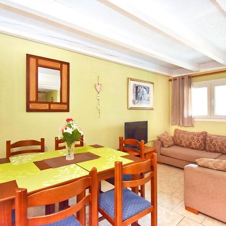 Mike'S Apartments Agios Gordios  Eksteriør billede