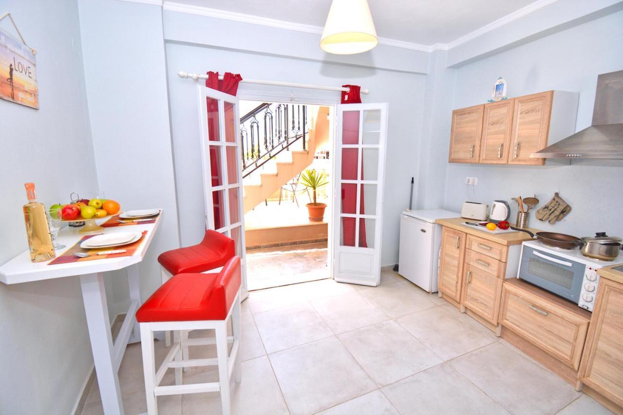 Mike'S Apartments Agios Gordios  Eksteriør billede