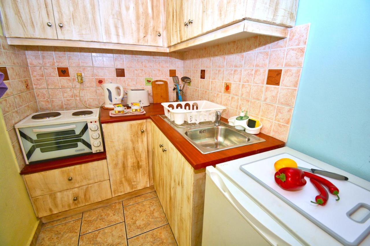 Mike'S Apartments Agios Gordios  Eksteriør billede