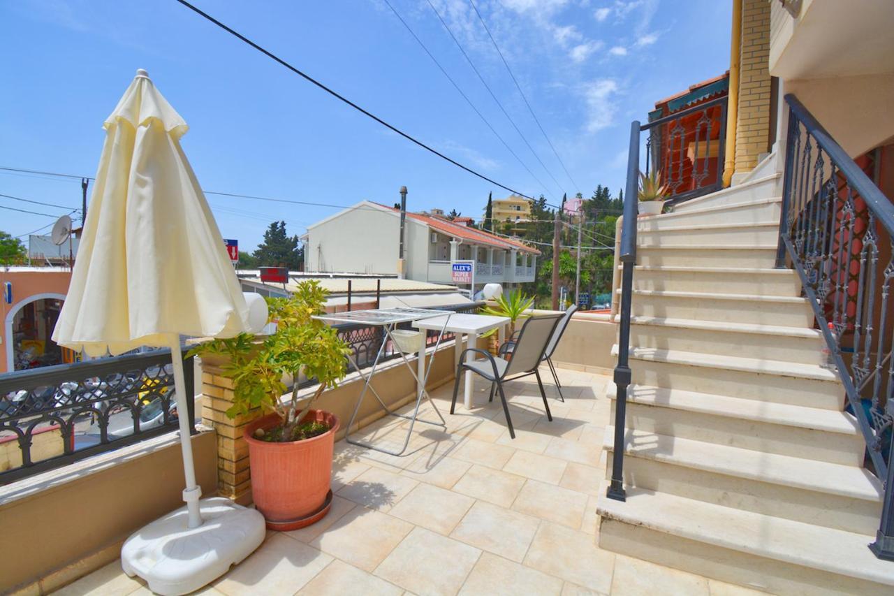 Mike'S Apartments Agios Gordios  Eksteriør billede