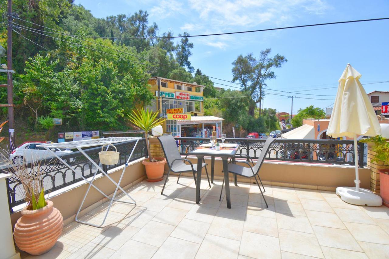 Mike'S Apartments Agios Gordios  Eksteriør billede