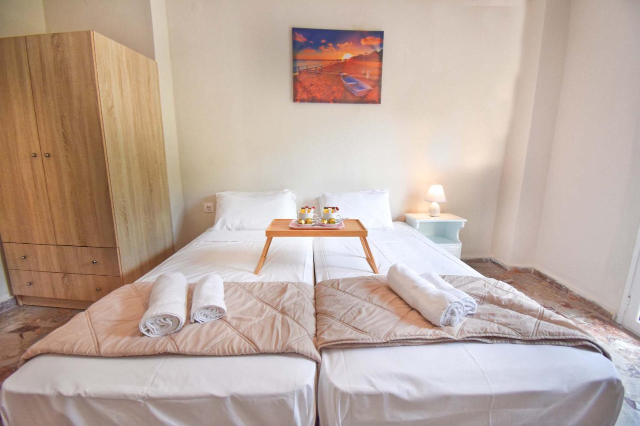 Mike'S Apartments Agios Gordios  Eksteriør billede