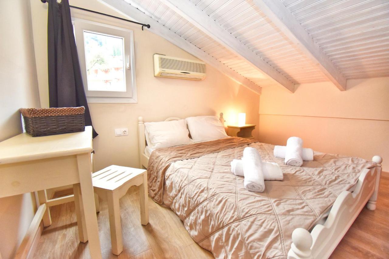 Mike'S Apartments Agios Gordios  Eksteriør billede